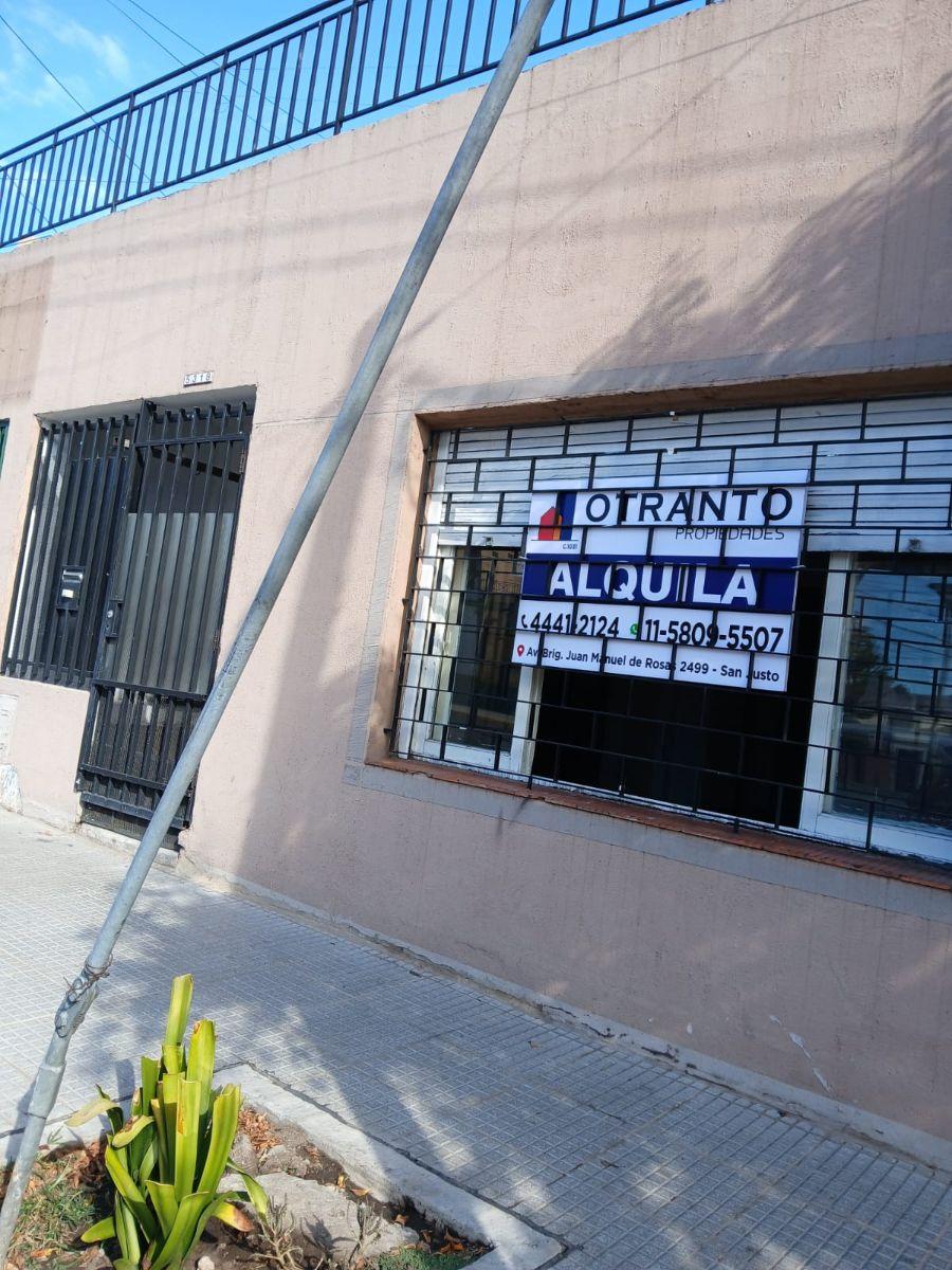 PH de três ambientes com 2 quartos em Villa Lugano, sobre Av. Argentina