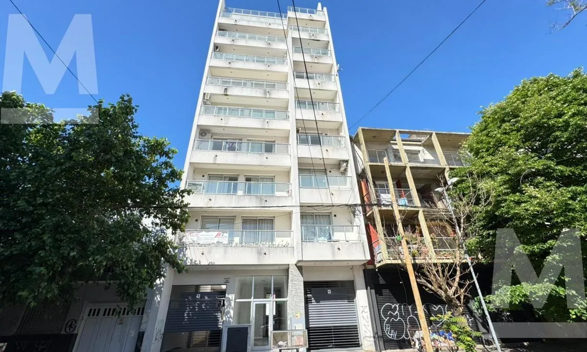 Studio apartment in La Plata near Plaza Rocha