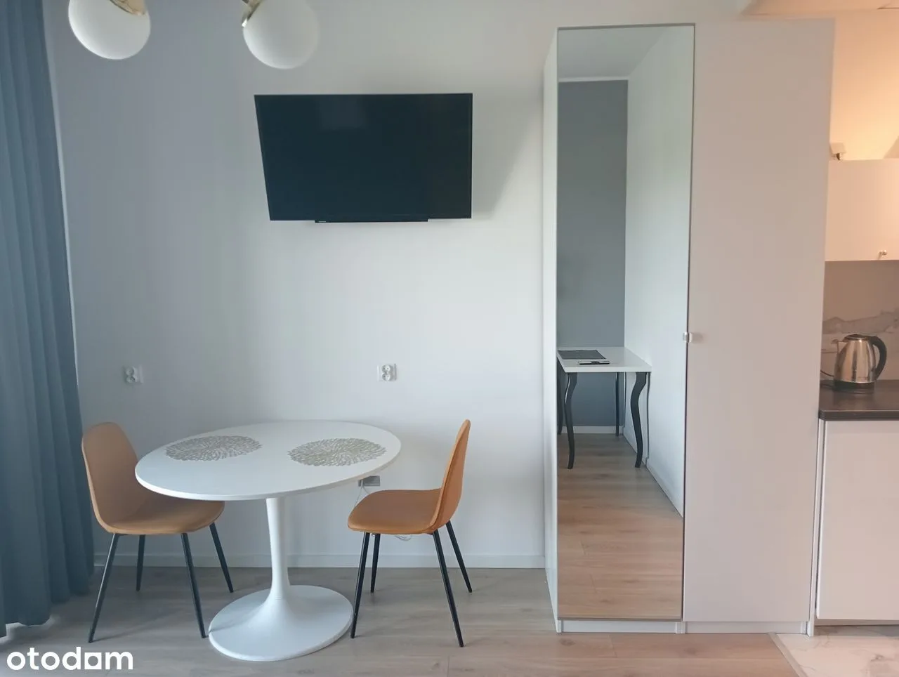 WYNAJĘTE studio z miejscem postojowym