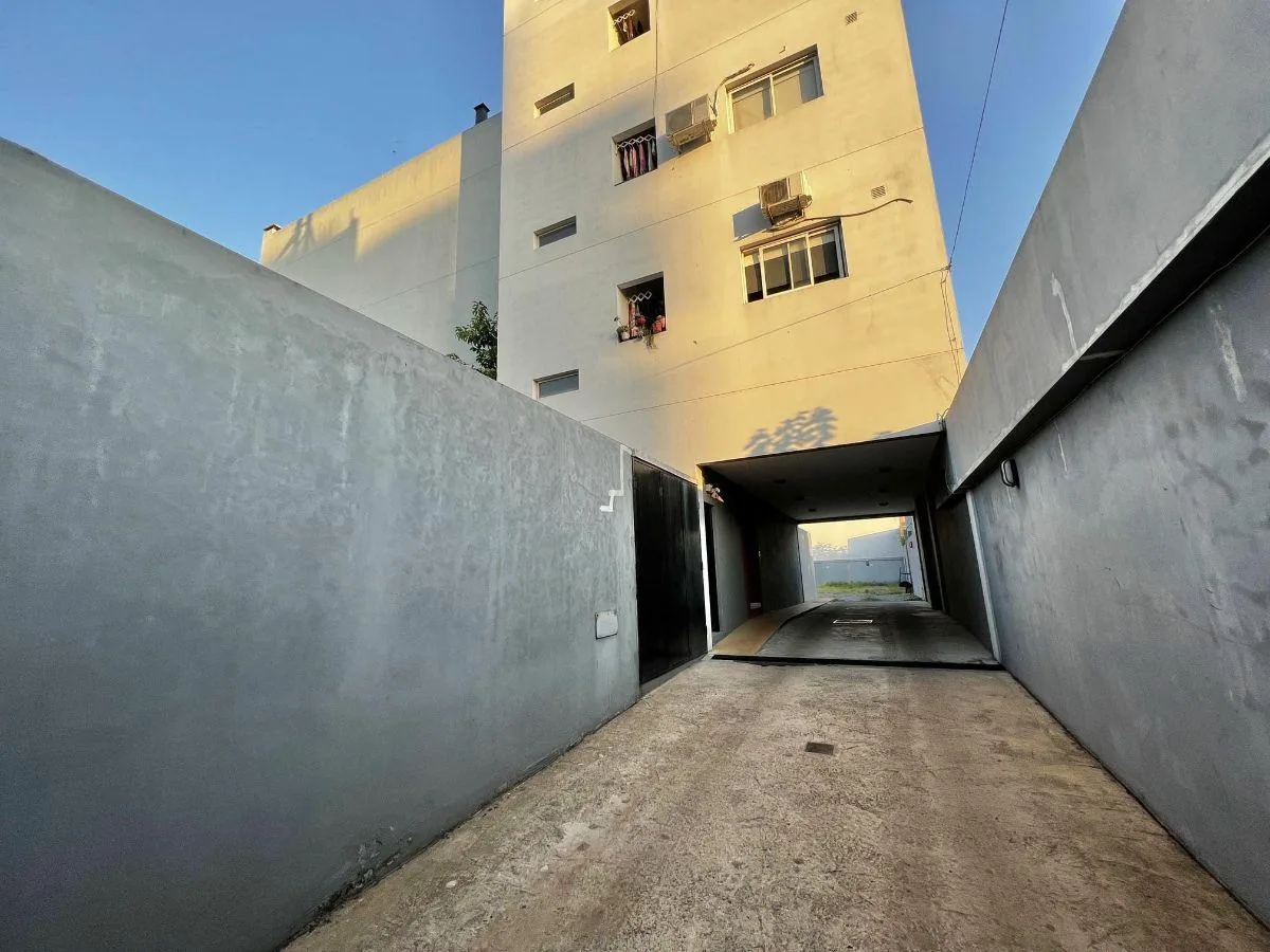 Apartamento com 1 quarto e varanda em La Plata