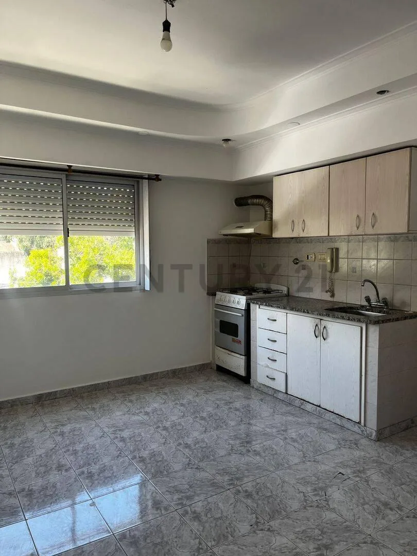 Apartamento de 2 dormitórios para alugar em La Plata