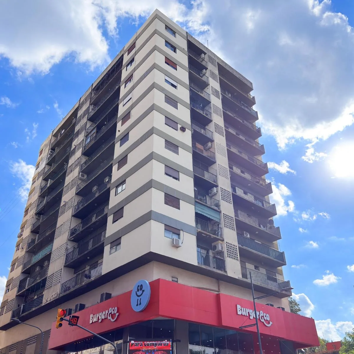 Departamento 3 Ambientes con Cochera en Alquiler – San Miguel Centro
