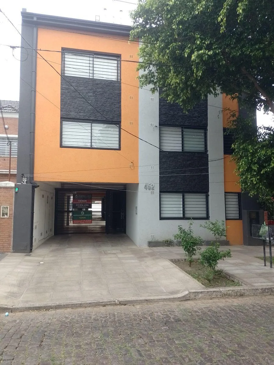 Departamento monoambiente con cochera en Banfield