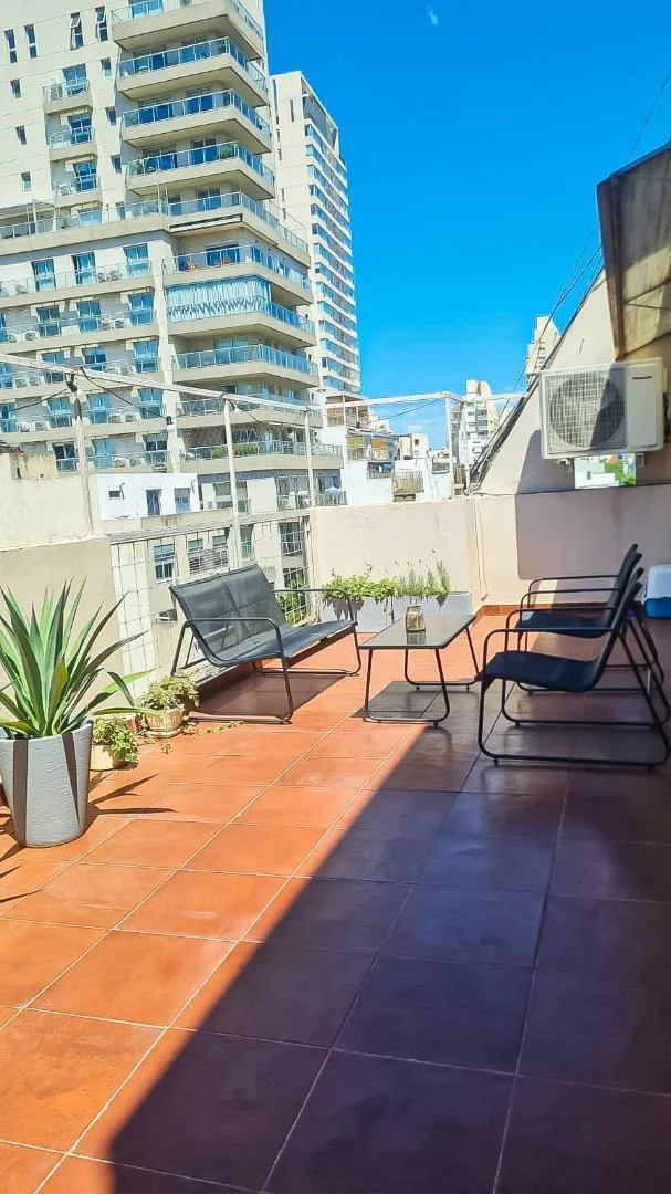 Apartamento duplex de três dormitórios em Núñez