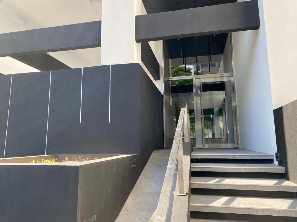 Новая квартира-студия в Lomas de Zamora Oeste с балконом