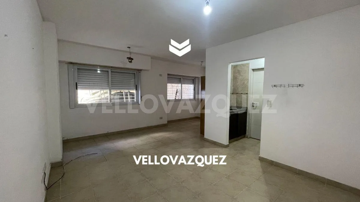 Departamento monoambiente en planta baja en Lomas de Zamora