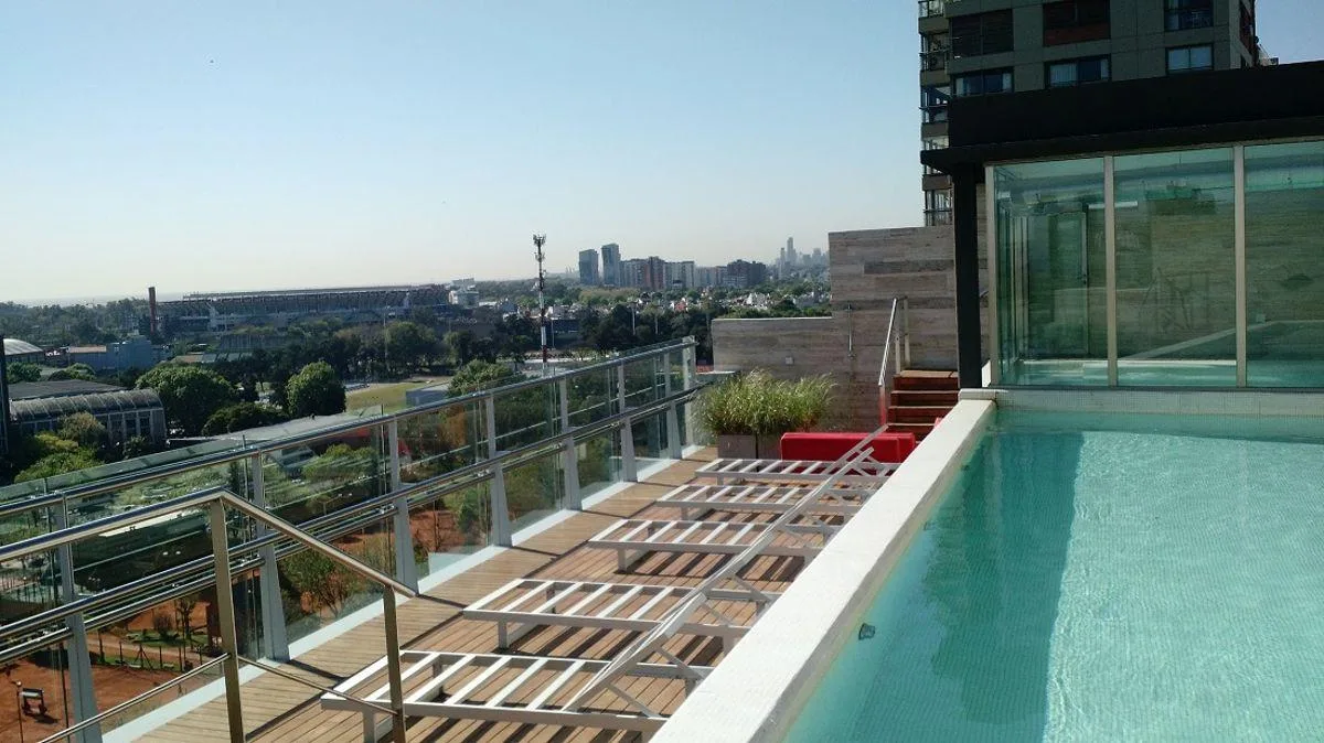 Kitnet com varanda em andar alto em Buenos Aires
