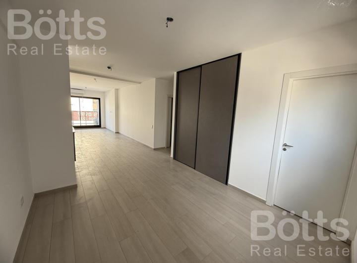 Brand new studio apartment with balcony in Villa Crespo