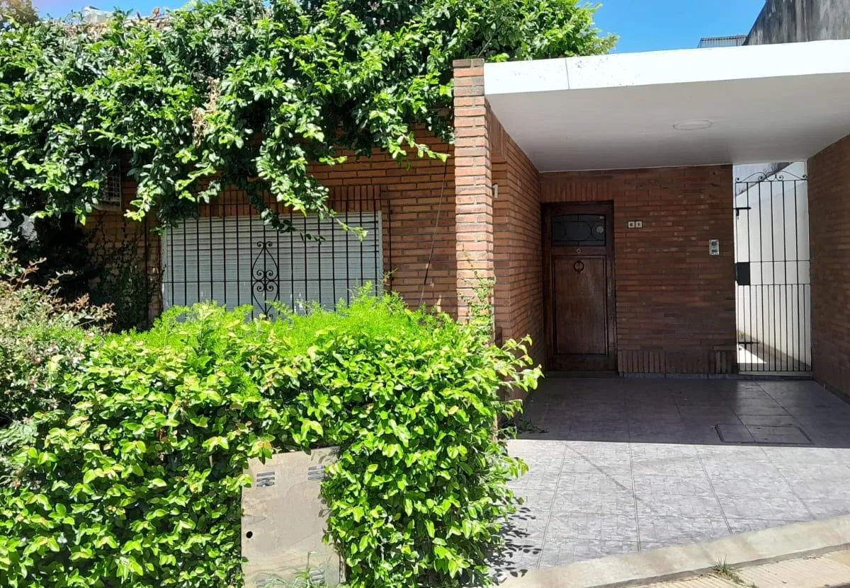 Дом с 5 спальнями в Ituzaingó