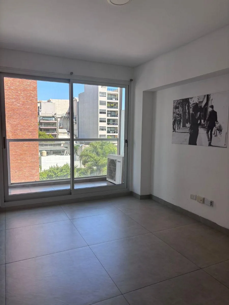 Monoambiente con balcón en Belgrano