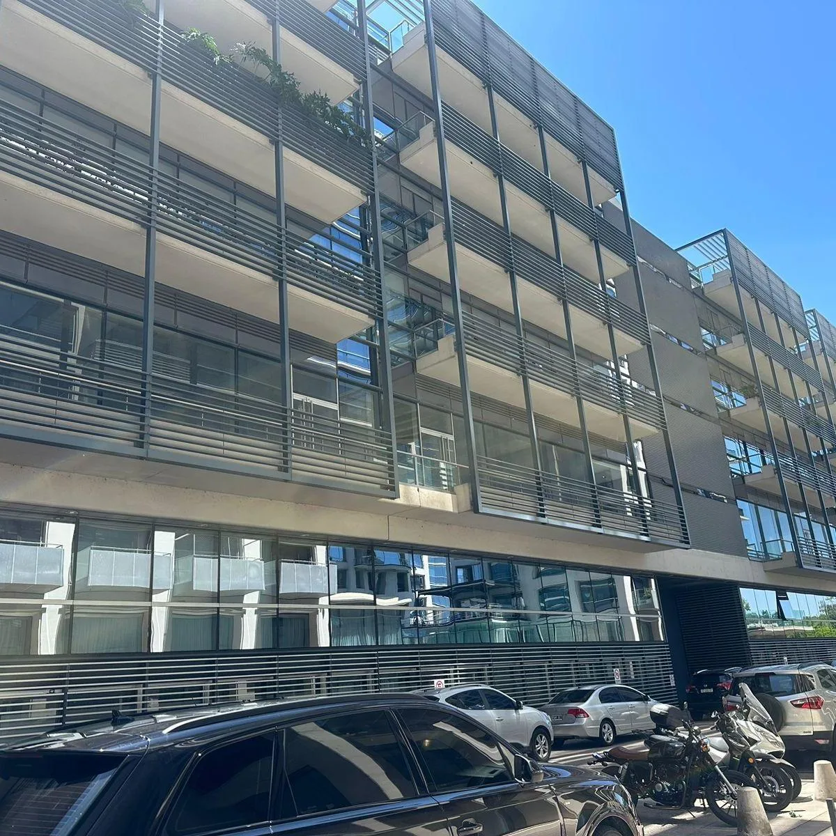 160 m² office in Al Río Vicente López