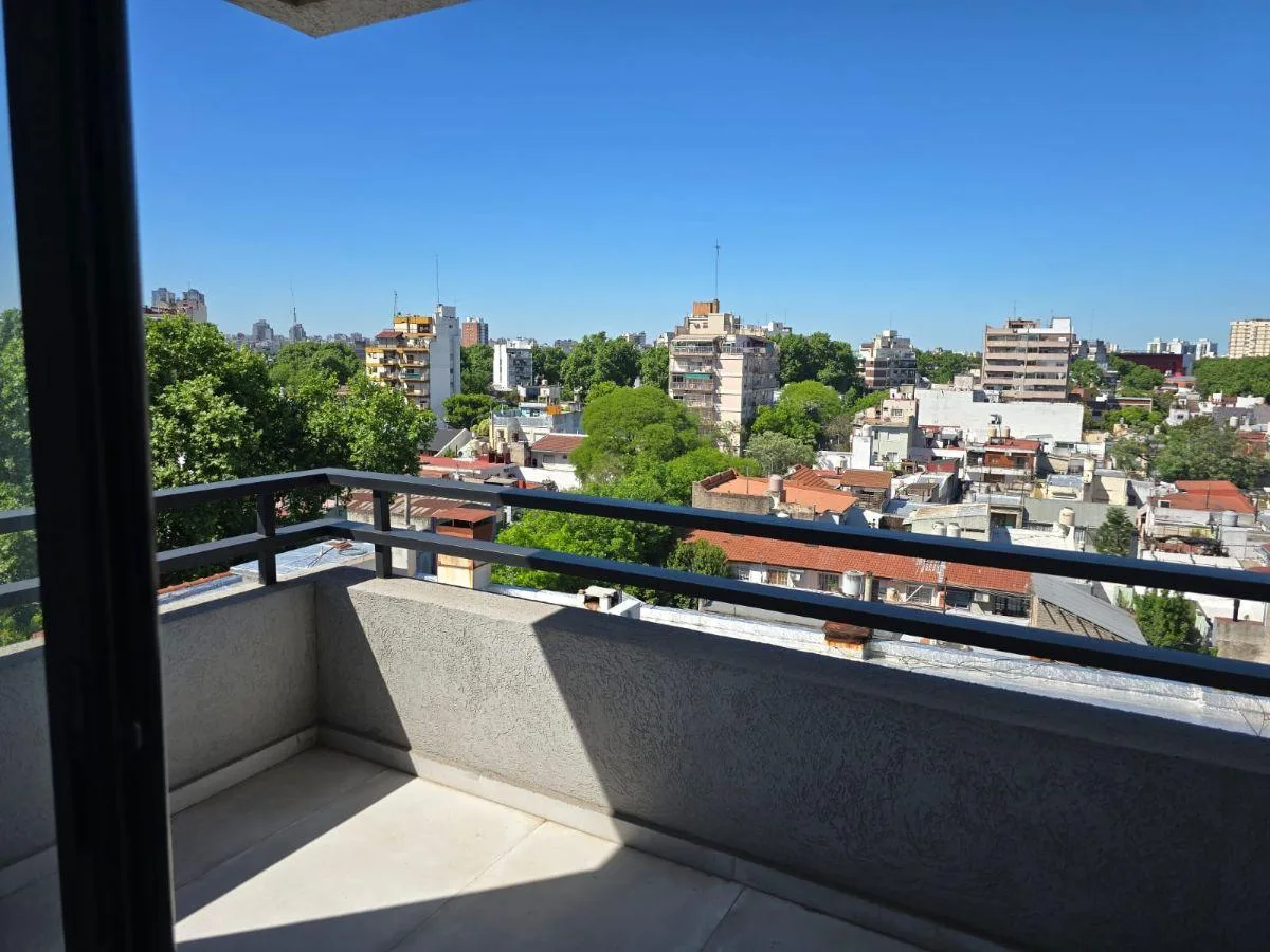 2 Ambientes a Estrenar, Excelente Ubicación, Superluminoso, Balcón, Dormitorio en Suite C/vestidor