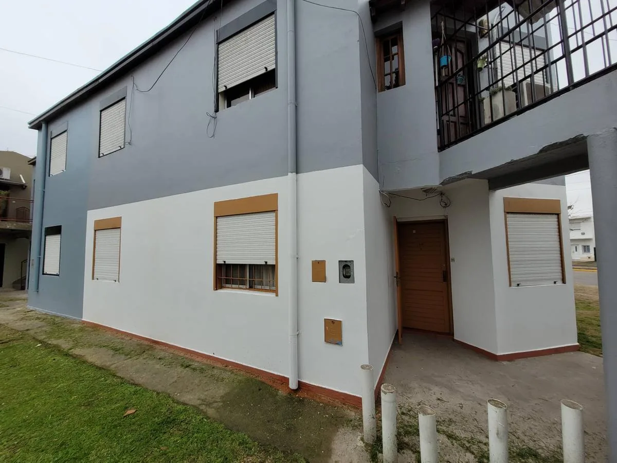 Apartamento térreo de dois dormitórios em La Plata