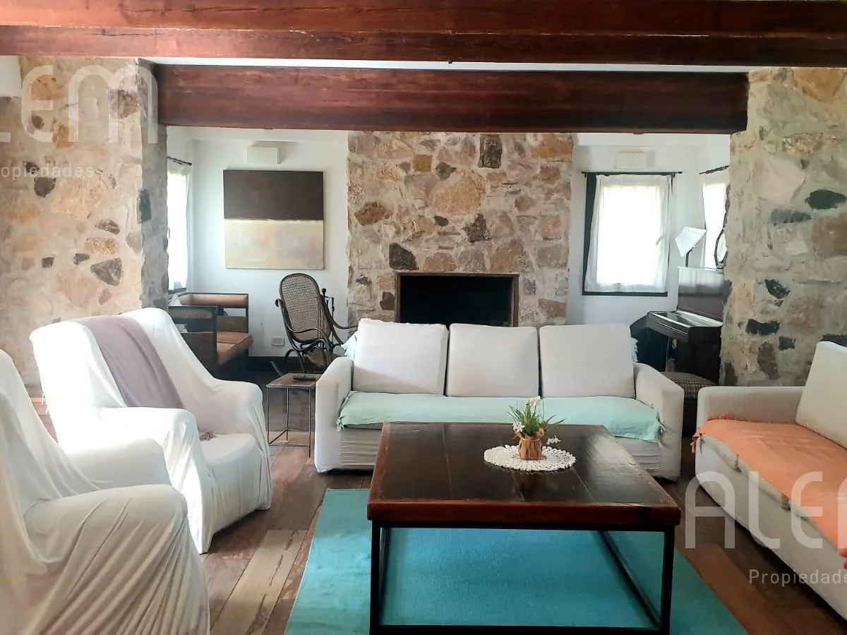 Casa con 6 dormitorios en Saint Thomas Este Canning