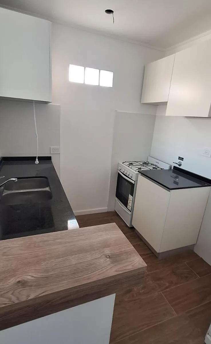 Studio apartment with balcony in La Plata