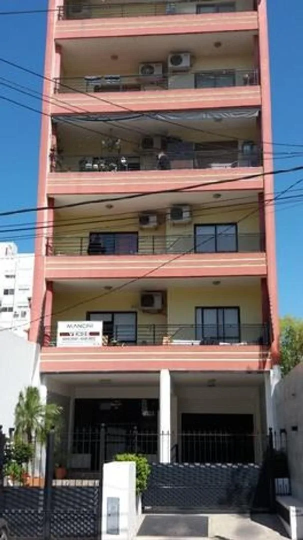 Three-room apartment with parking in General San Martín