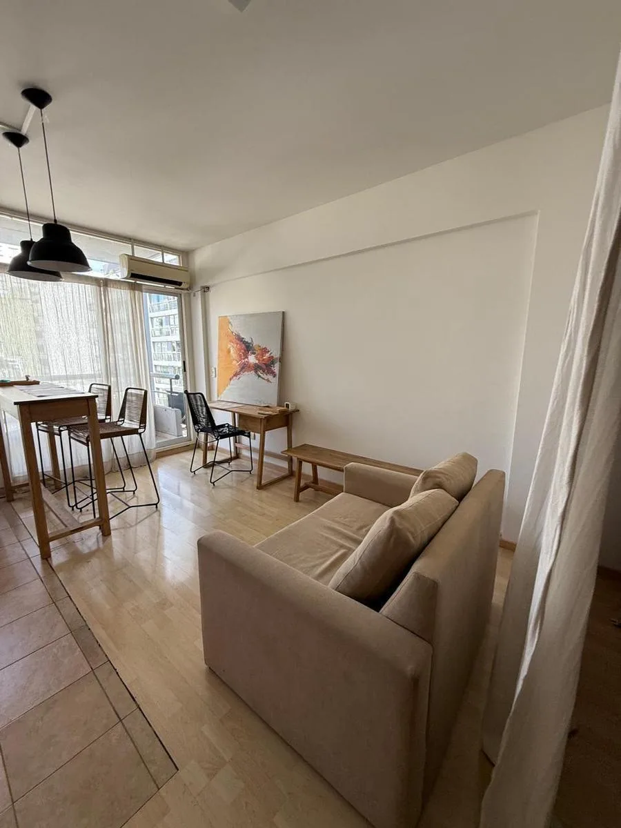 Kitnet mobiliada com varanda em Palermo