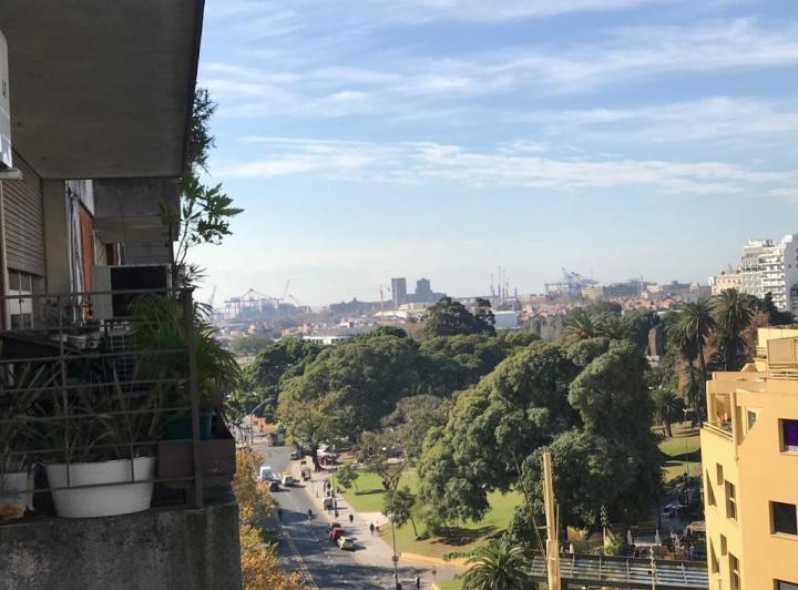 Two-bedroom three-room apartment in Recoleta