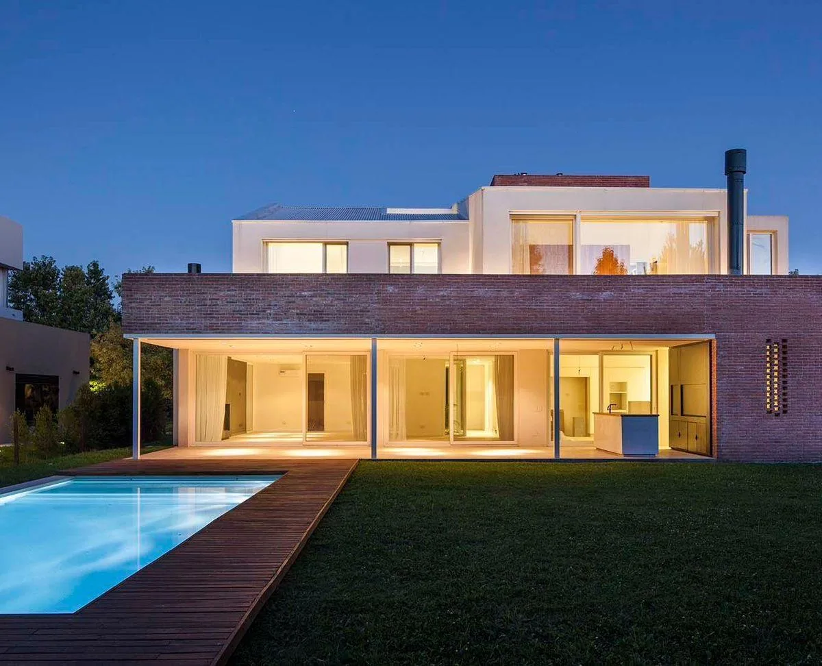 Four-bedroom house in Las Caletas, Nordelta