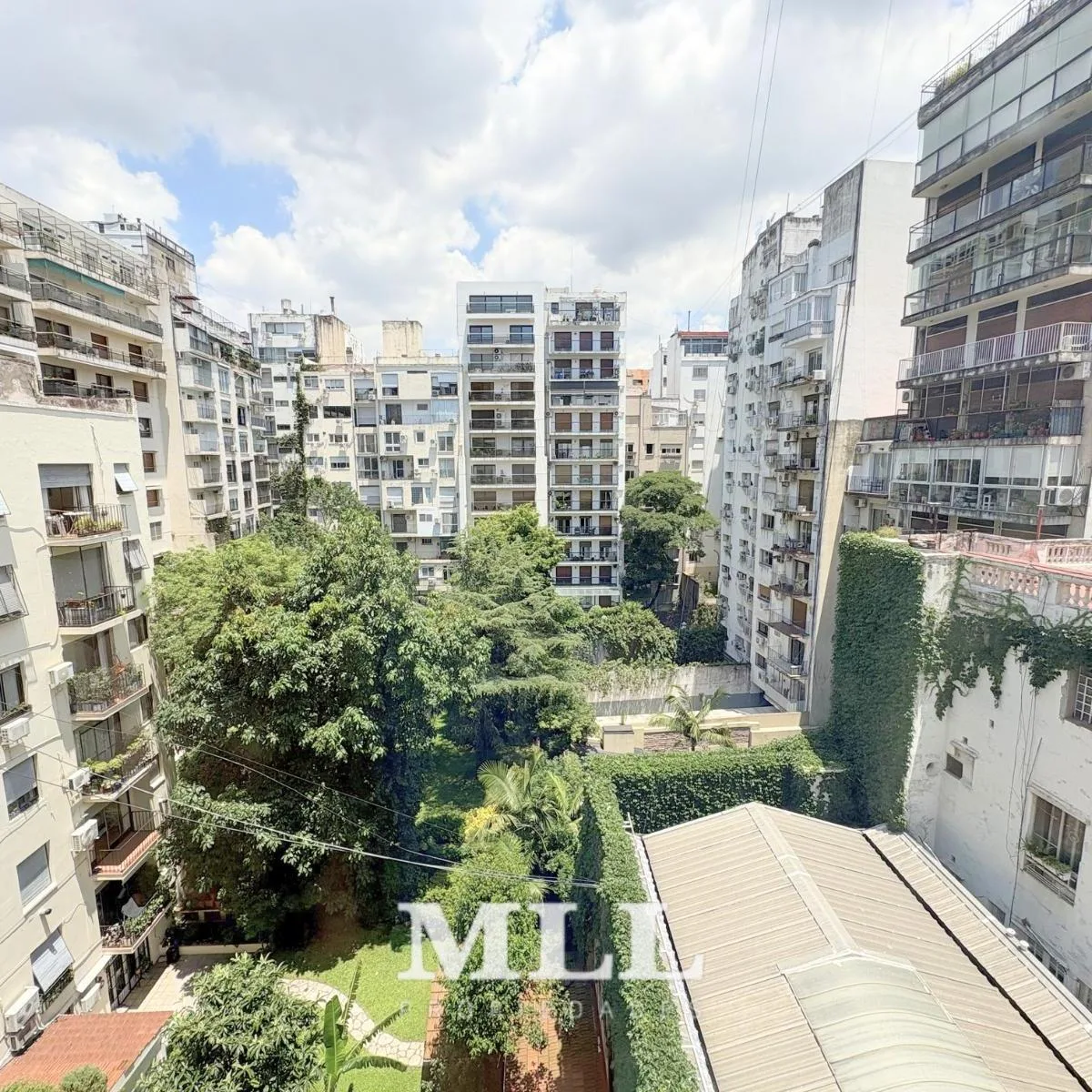 Departamento de 2 ambientes con 1 dormitorio en Recoleta