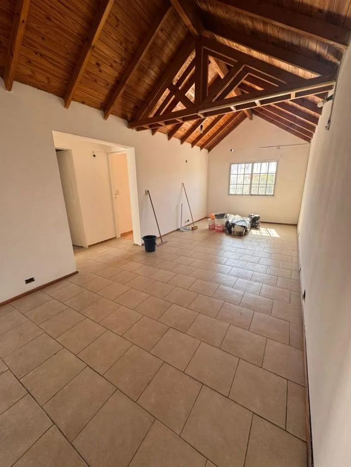 Three-room apartment for rent in Quilmes Oeste