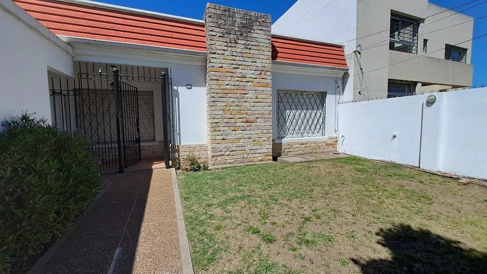 Three-bedroom house in Lomas de Zamora