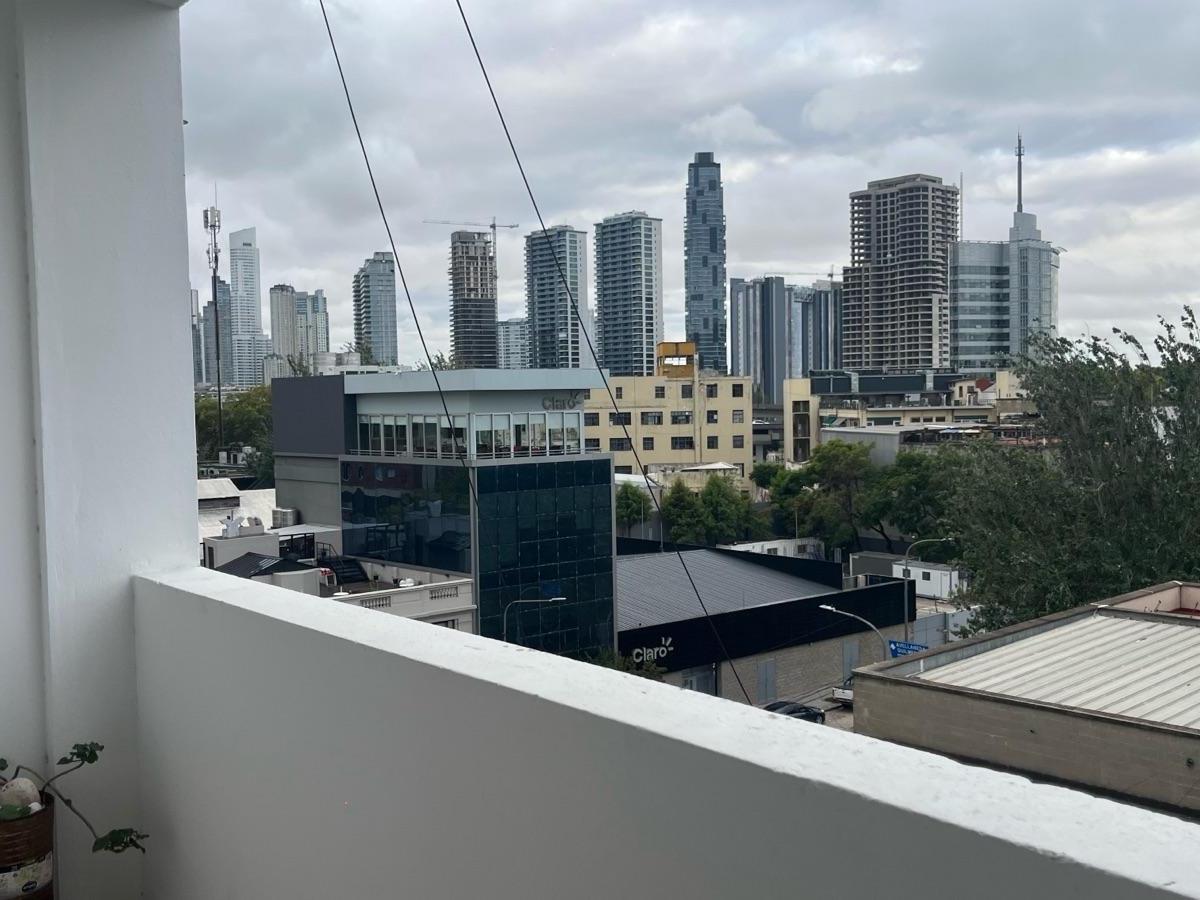 Apartamento de três ambientes no San Telmo