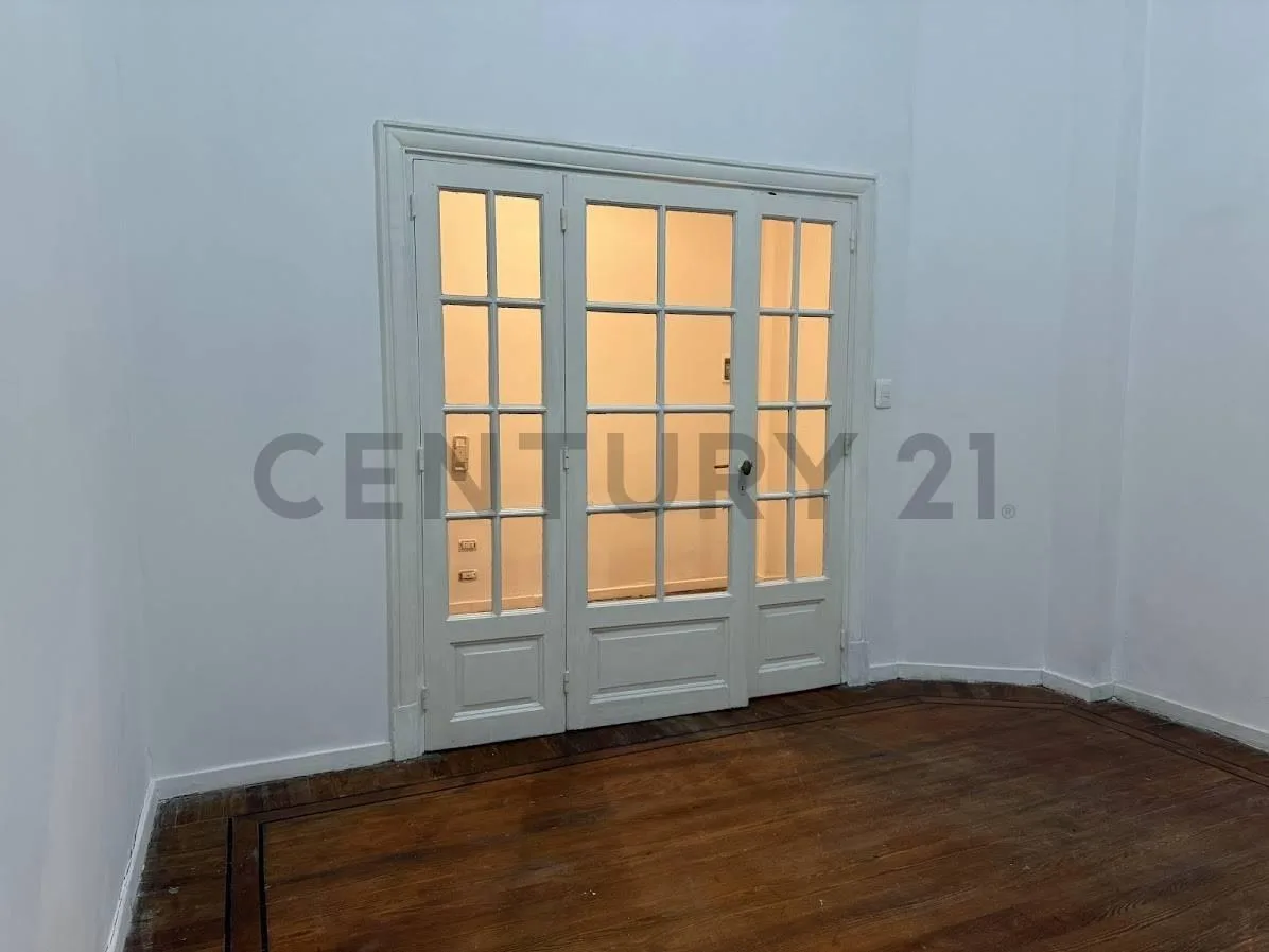 Departamento de 2 ambientes con patio en San Nicolás