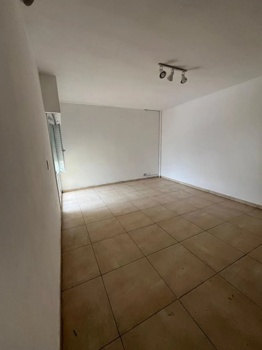Apartamento de 3 ambientes para alugar em Morón Centro