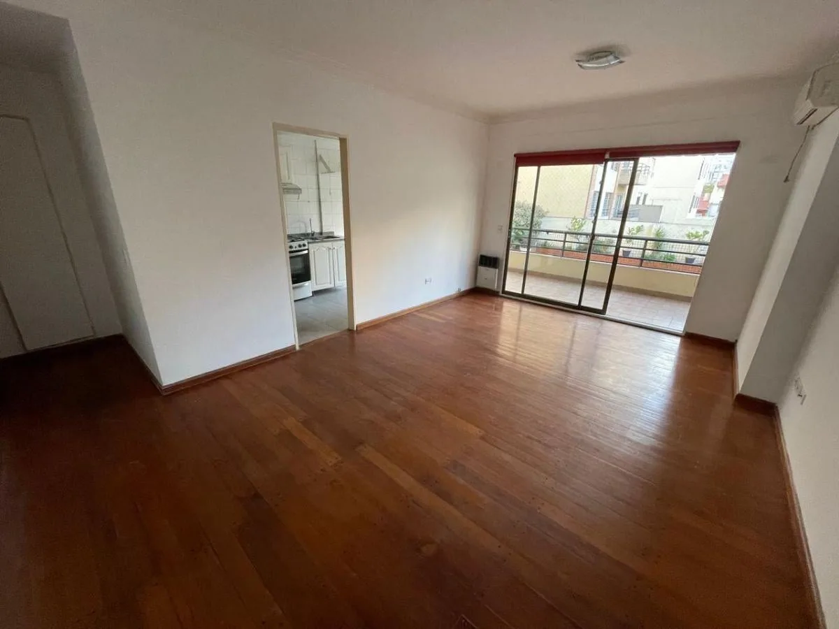 Excepcional 3 Amb, Hermoso Balcón, Cochera Incluida!
