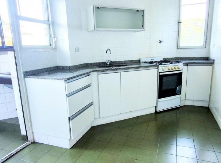 Apartamento de três ambientes com 2 dormitórios em San Isidro