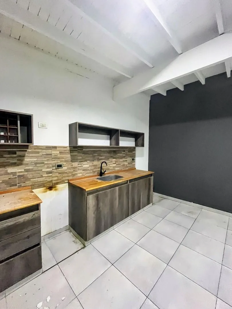 Квартира с 2 спальнями в Quilmes (Bernal) с балконом