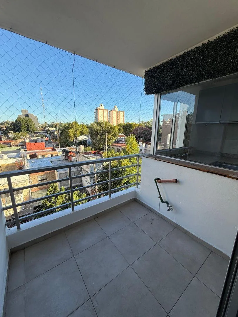 Apartamento de dois ambientes com 1 quarto para alugar em Santos Lugares