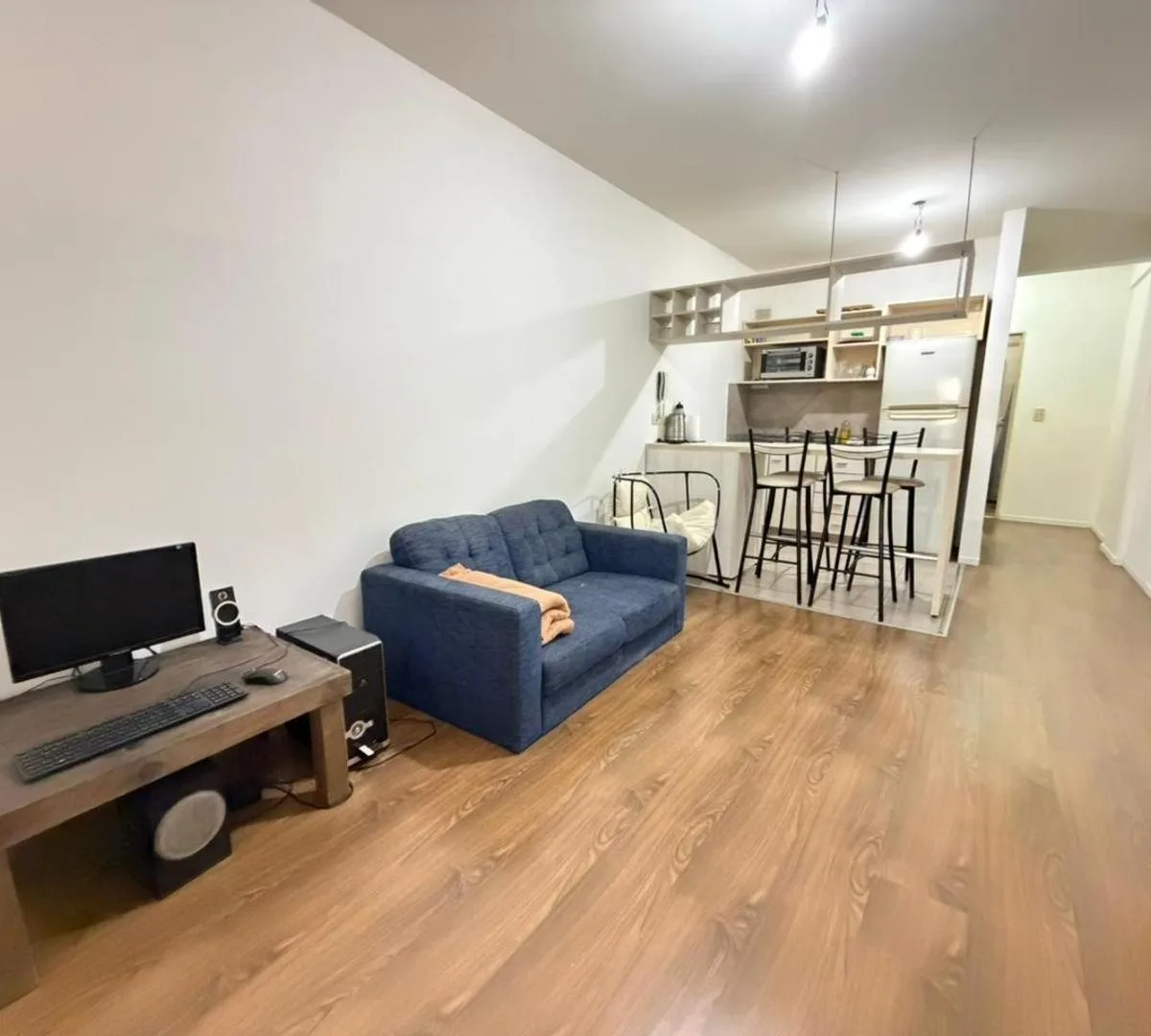 Studio apartment with balcony in Monte Castro