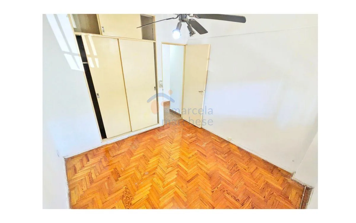 Departamento de 2 ambientes al frente en Vélez Sarsfield
