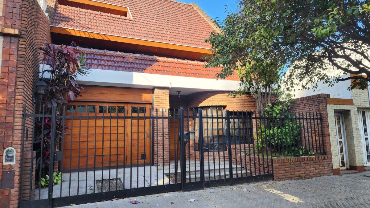 Casa com 4 quartos em Monte Castro