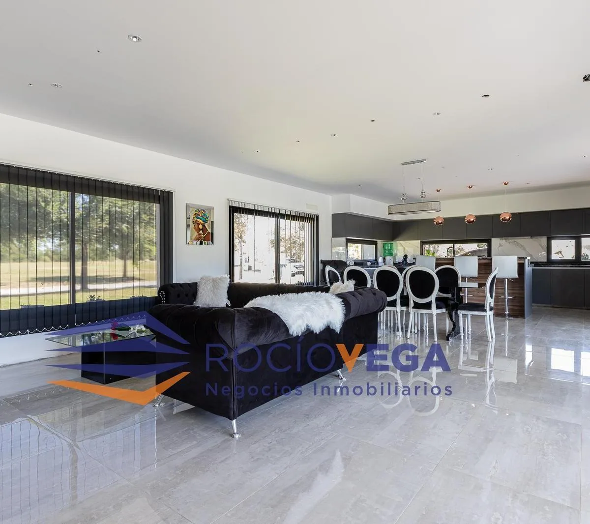 Four-bedroom house in Luján