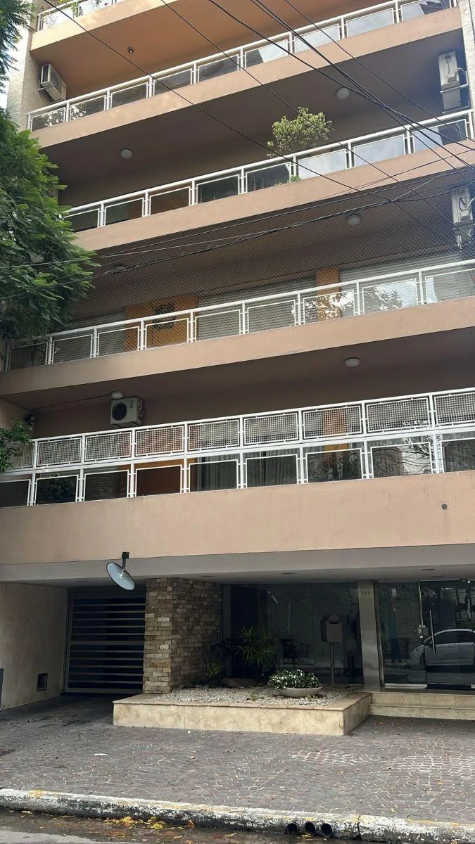 Квартира с 1 спальней в Lomas de Zamora с парковочным местом