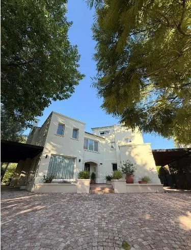 Дом с 4 спальнями в Santa María de Tigre