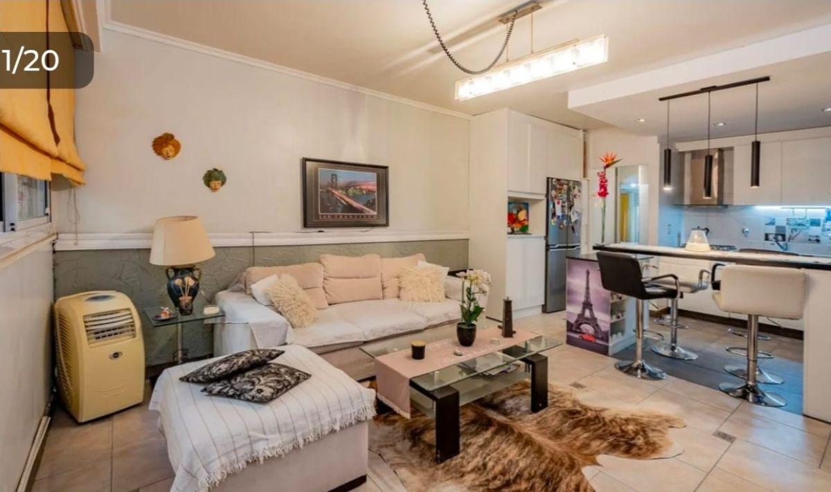 Apartamento de 2 ambientes com pátio em Balvanera