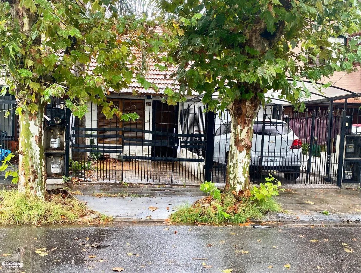 Two-room duplex PH with private parking, patio and grill in La Matanza
