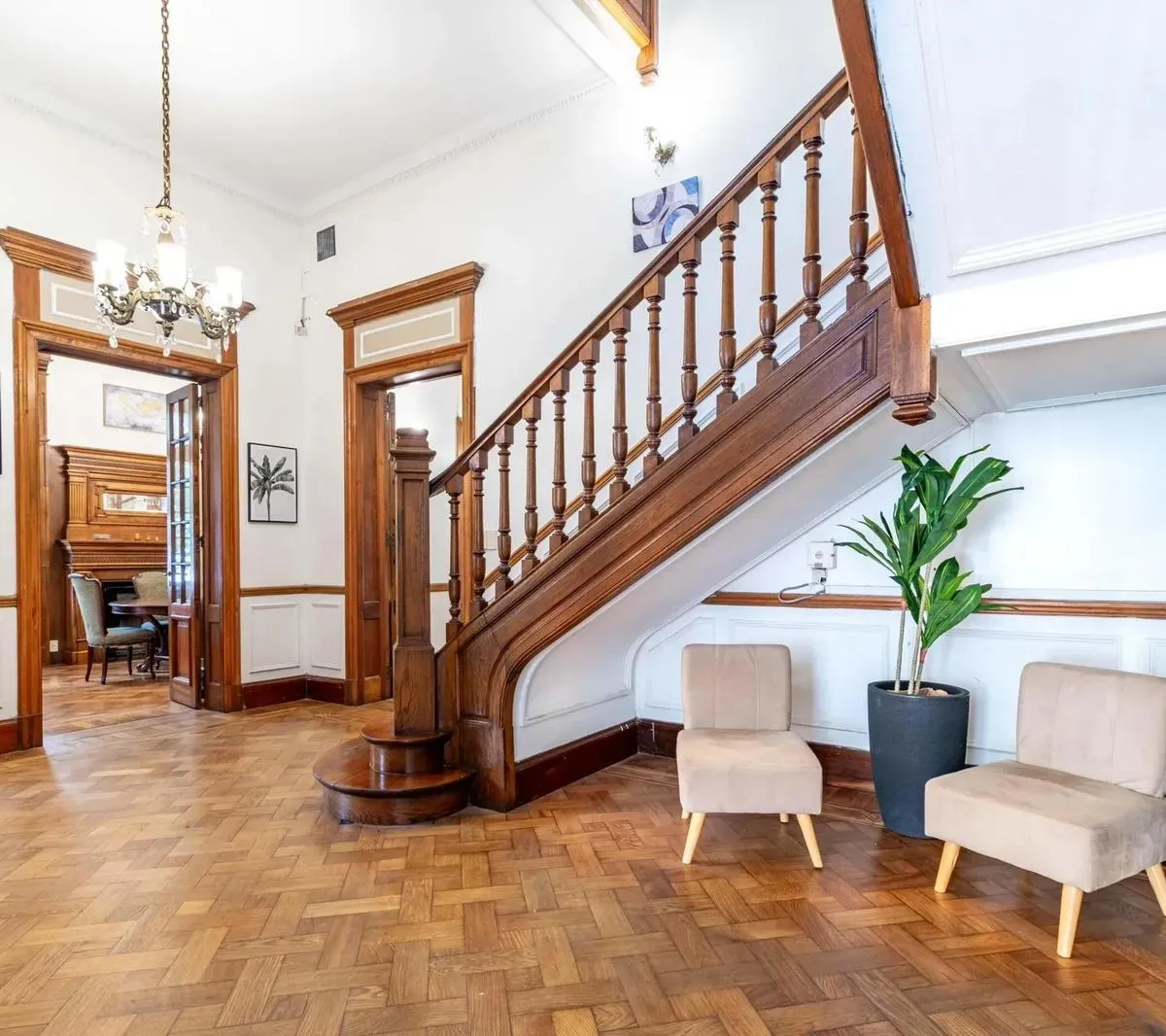 Casa com 8 dormitórios em Recoleta