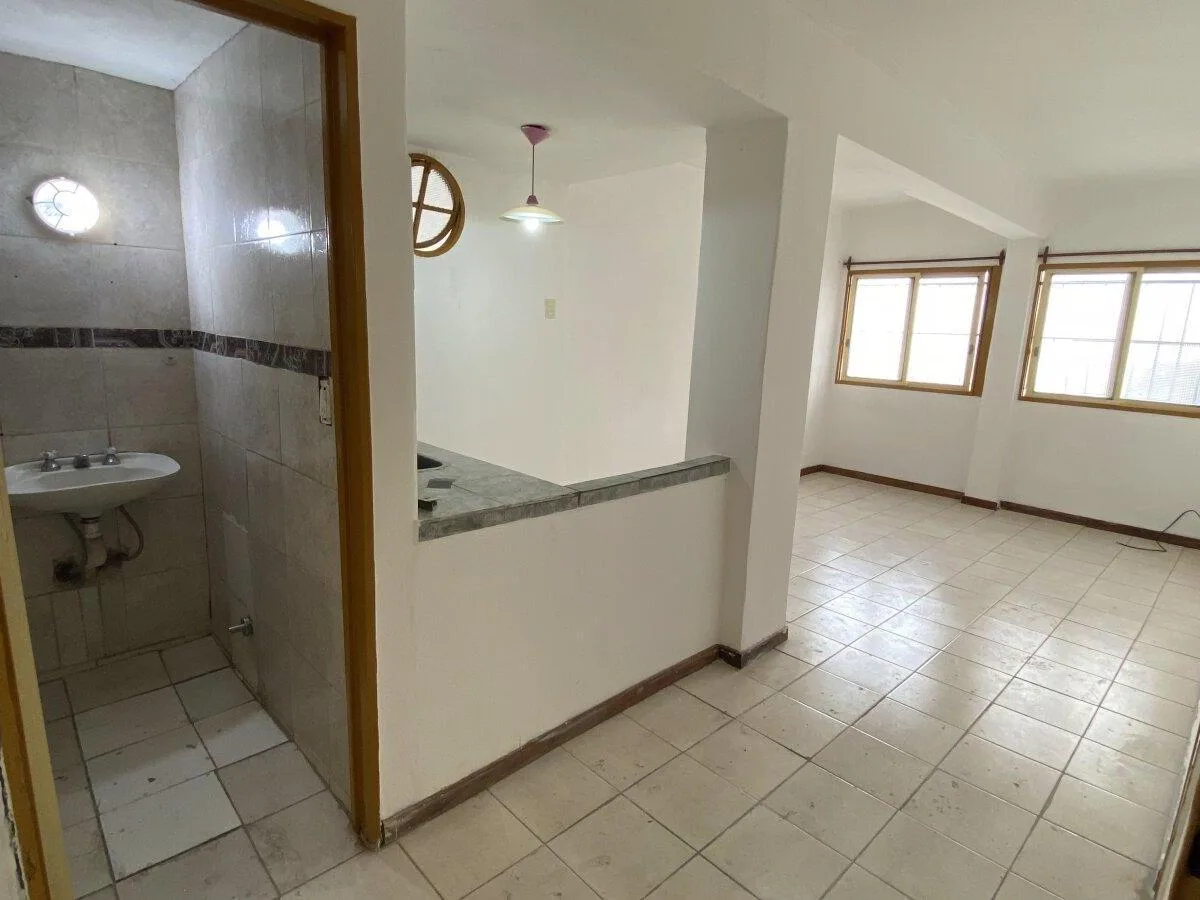 Two-room apartment with ensuite bedroom in Morón