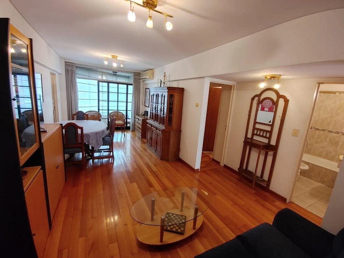 Exc. Semipiso de 3 Amb. Al Frente con Balcón y Patio