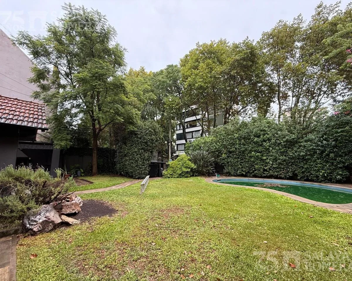 Casa com 6 quartos em Olivos