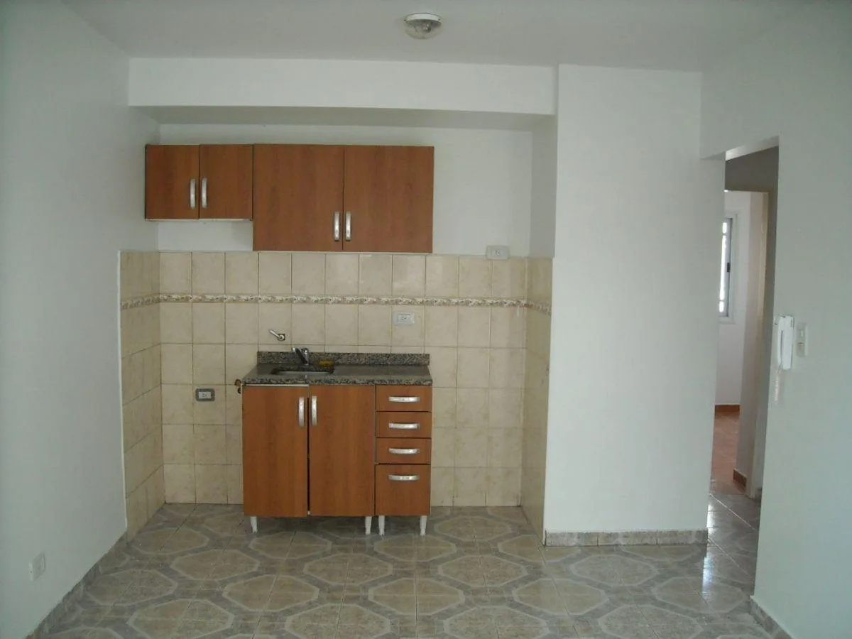 Departamento de 3 ambientes en alquiler en San Justo