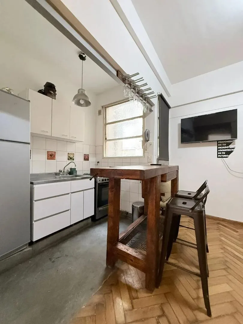 Mobiliado de 2 ambientes com 1 quarto em Balvanera