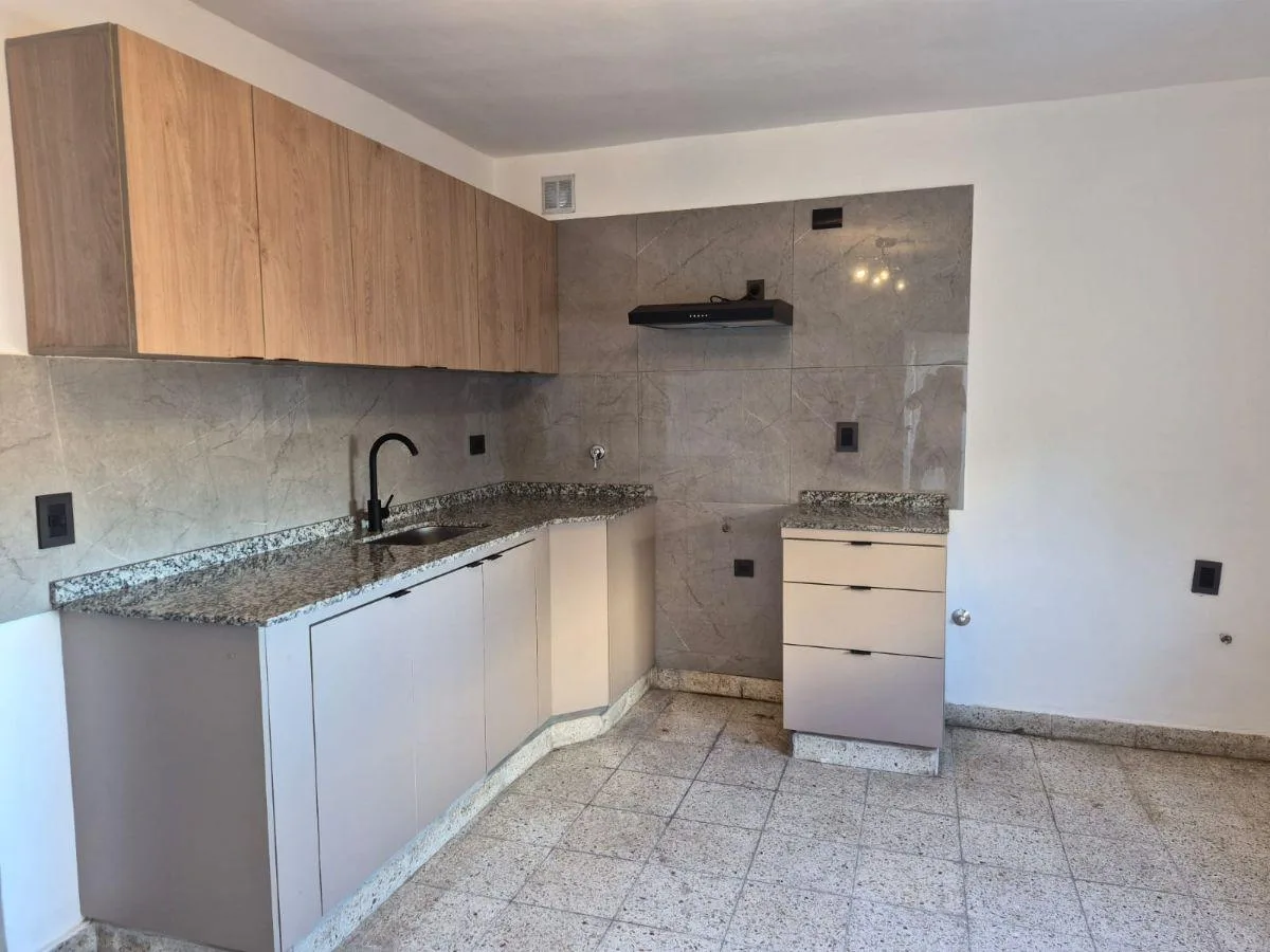 Квартира с 3 спальнями в Quilmes Oeste