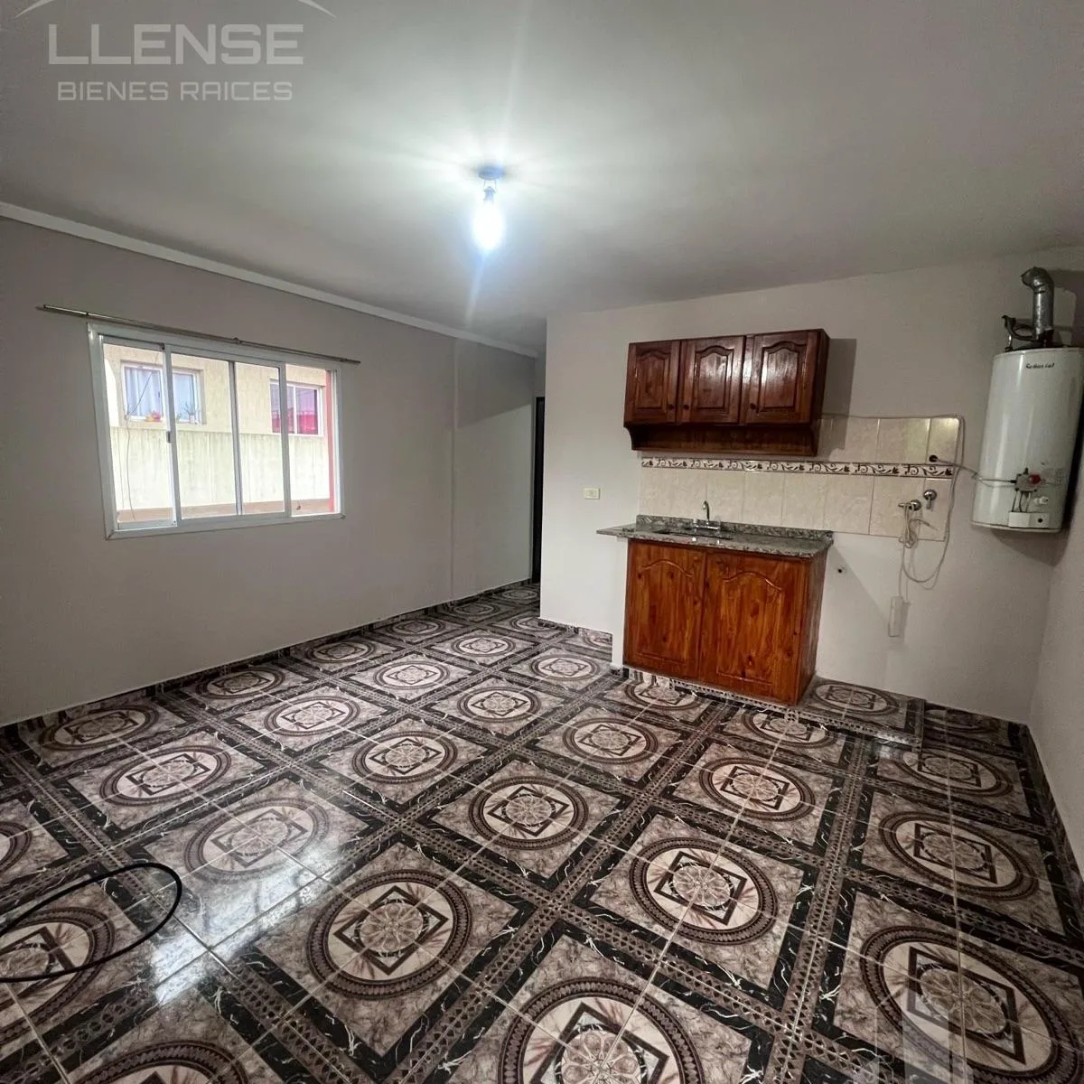Two-room apartment for rent in Ezpeleta, Quilmes