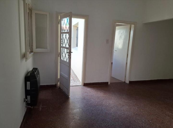 PH de 2 1/2 ambientes con patio en Munro